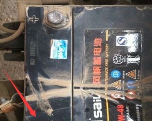 奔驰汽车电瓶多少电压