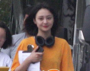 赵丽颖被曝恋情后首现身