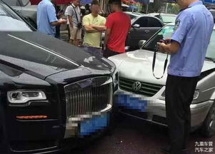 撞到汽车门赔多少