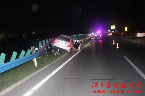汽车撞护栏损失多少 汽车撞护栏损失多少