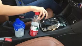 汽车杯架垫高多少