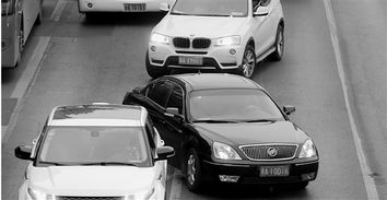 汽车变道打多少 汽车变道打多少