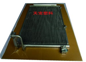 汽车水箱装多少合适