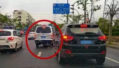 汽车抖动扣多少分