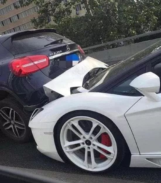 汽车追尾大概陪多少